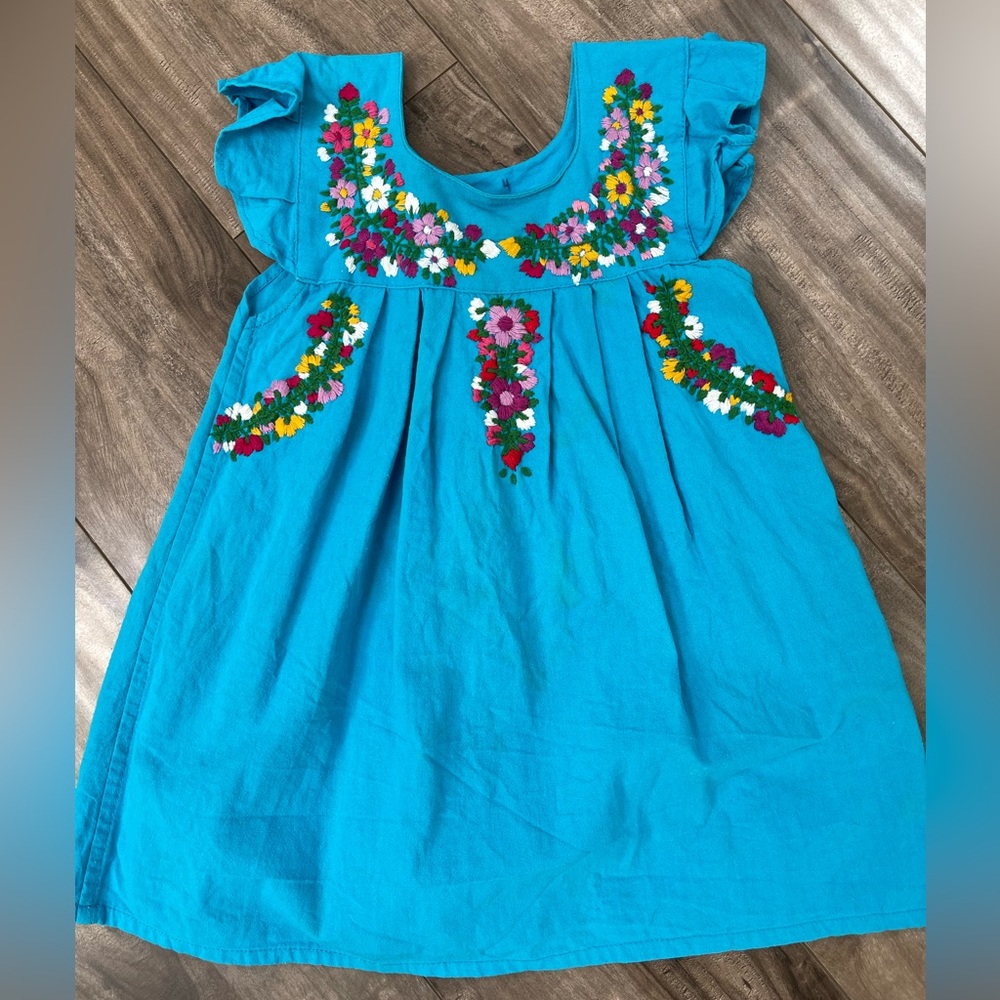 Super cute for summer. Embroidered Mexican Girls Dress. Size 4T